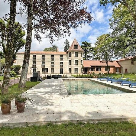 Le Manoir Des Perrieres Bed & Breakfast Rochechouart Ngoại thất bức ảnh