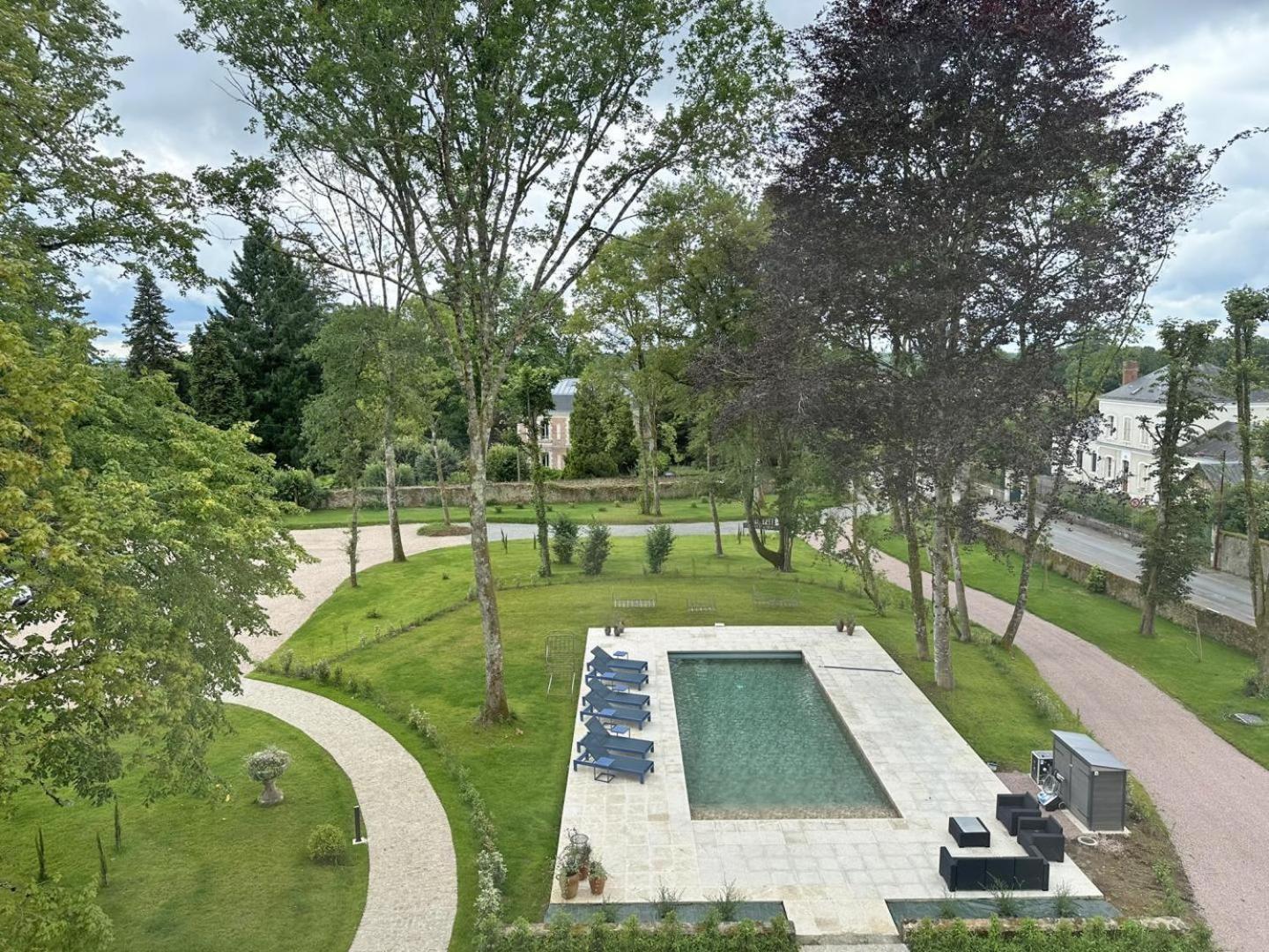 Le Manoir Des Perrieres Bed & Breakfast Rochechouart Ngoại thất bức ảnh
